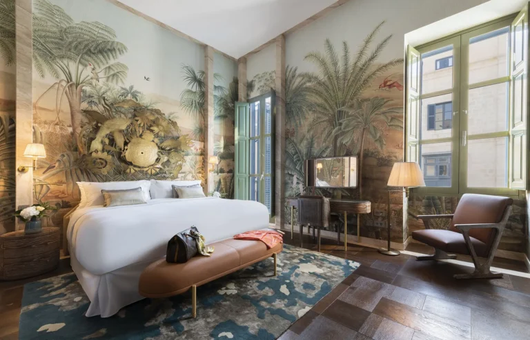 Compare Luxury Boutique Stays: A Strategic Framework for Operational Due Diligence