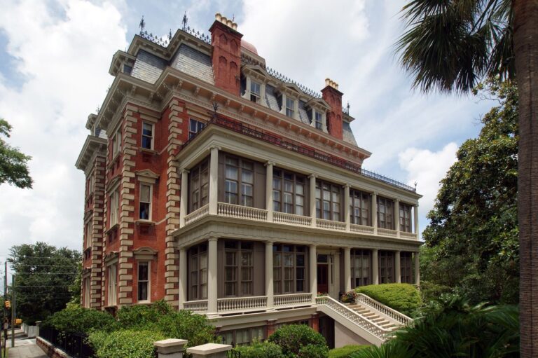 Luxury Boutique Manors USA: A Strategic Guide to Heritage Asset Hospitality